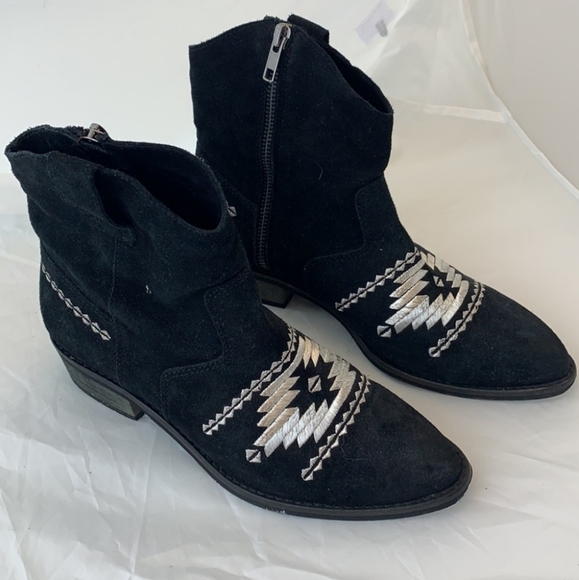 Shoes - Black & Silver Suede Western Ankle Boots Size 7